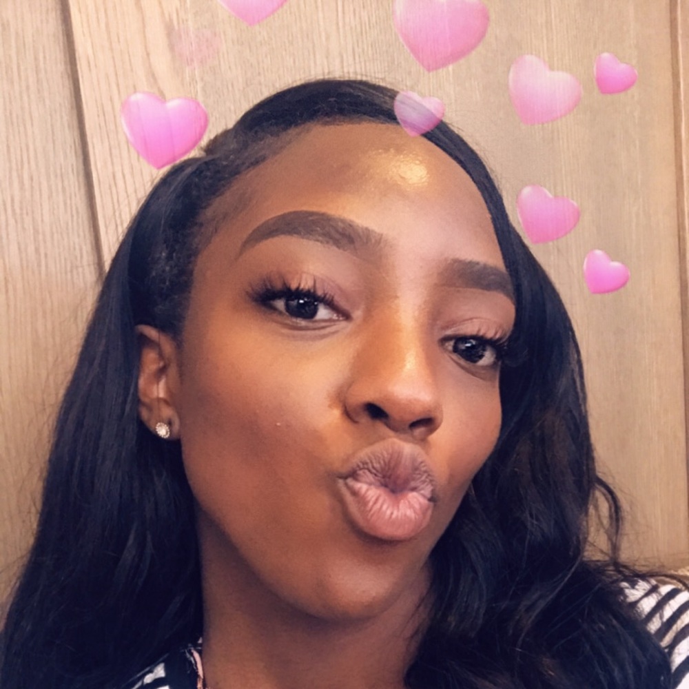 Meet your Posher, Amari